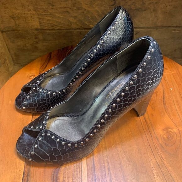 Womens Talbots heels.  Inv 5321a - Picture 2 of 6